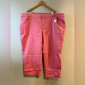 NWT Lane Bryant Signature Fit Mid-Rise Boyfriend Capri Jeans Pink Size 24